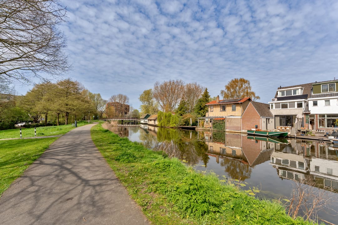 Photo 41 of Zestienhovensekade 252