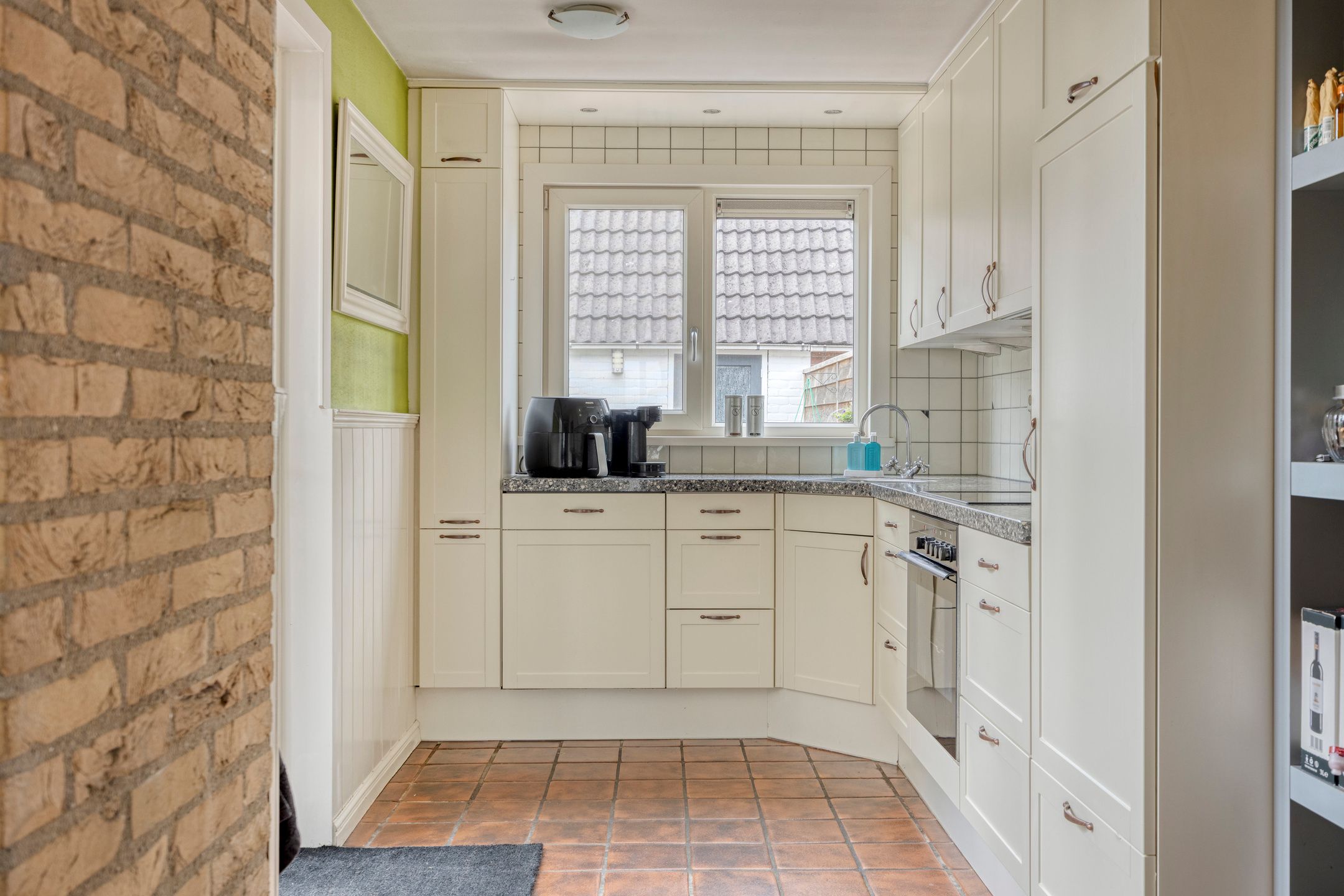 Charming Extended Terraced House with Deep Garden in IJsselstein Oranjekwartier — 9