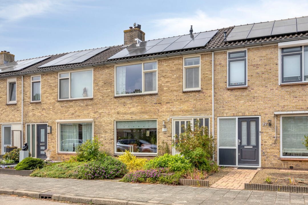 Charming Extended Terraced House with Deep Garden in IJsselstein Oranjekwartier — 28