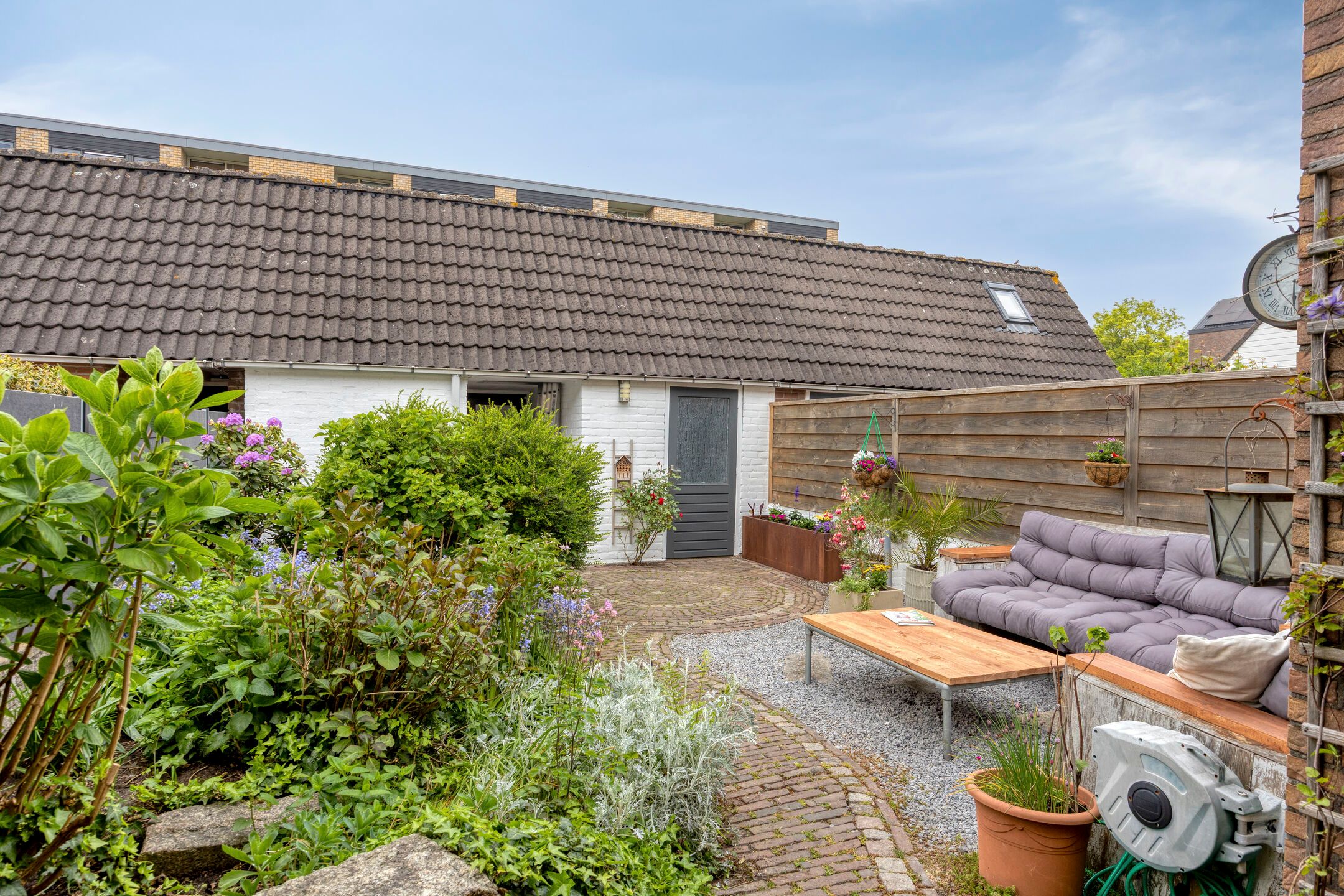 Charming Extended Terraced House with Deep Garden in IJsselstein Oranjekwartier — 24