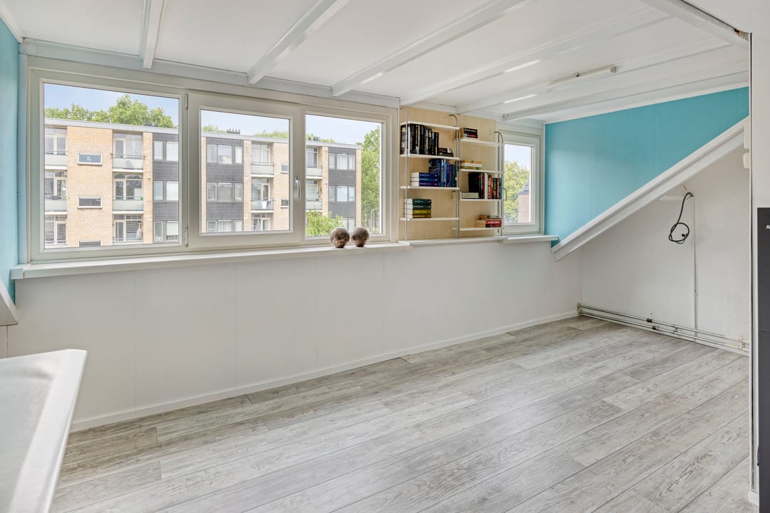 Charming Extended Terraced House with Deep Garden in IJsselstein Oranjekwartier — 22