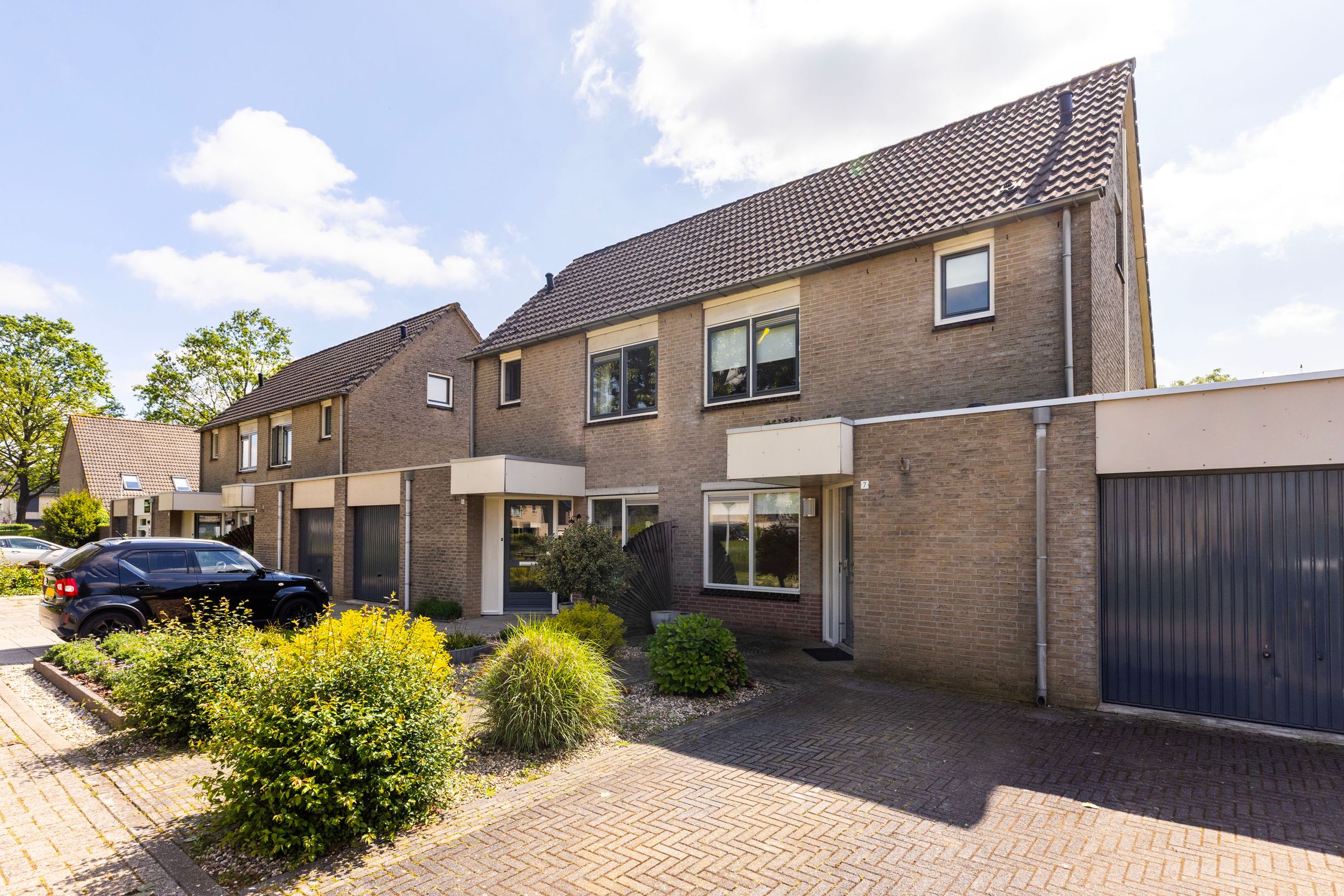 Photo 6 of Hoefbladveld 7
