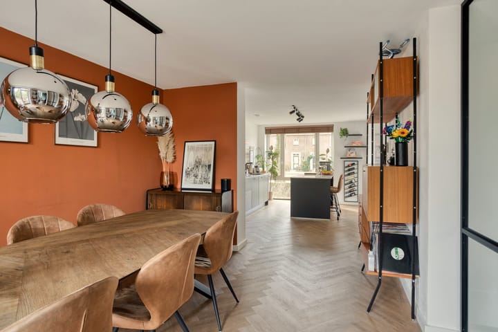 Photo 2 of Pater van den Elsenstraat 6