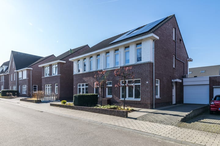 Photo 2 of Hermanstraat 26