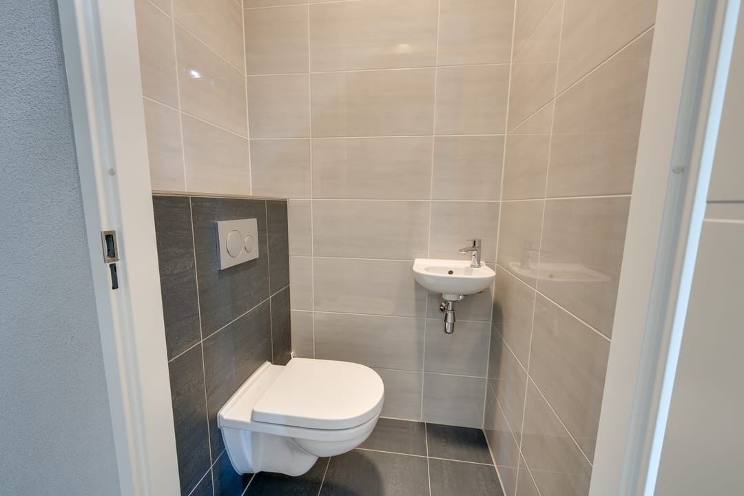 Luxury Finished Ready-to-Move Apartment with Parking in Modern Purmerend Complex — 41