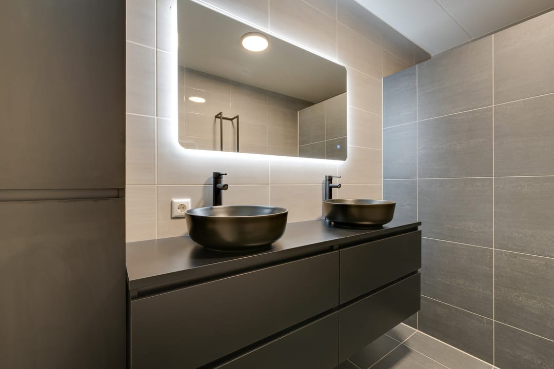 Luxury Finished Ready-to-Move Apartment with Parking in Modern Purmerend Complex — 38