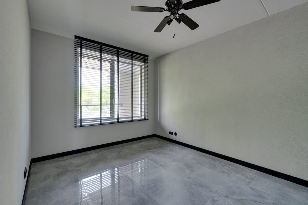 Luxury Finished Ready-to-Move Apartment with Parking in Modern Purmerend Complex — 32