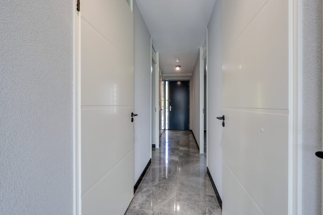 Luxury Finished Ready-to-Move Apartment with Parking in Modern Purmerend Complex — 31