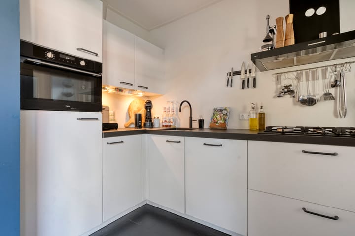 Photo 3 of Ambonstraat 68