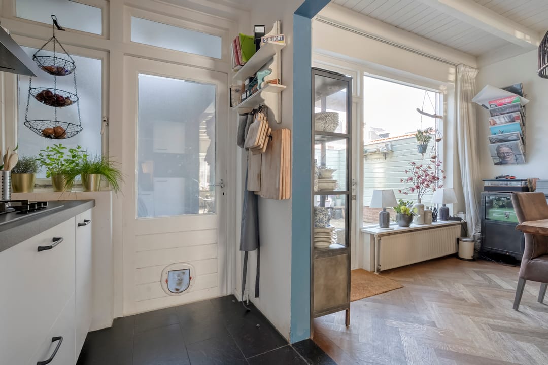Photo 16 of Ambonstraat 68