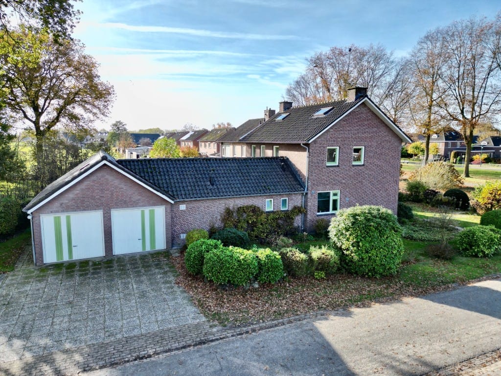 Foto 1 van Van Steenhuijsstraat 37