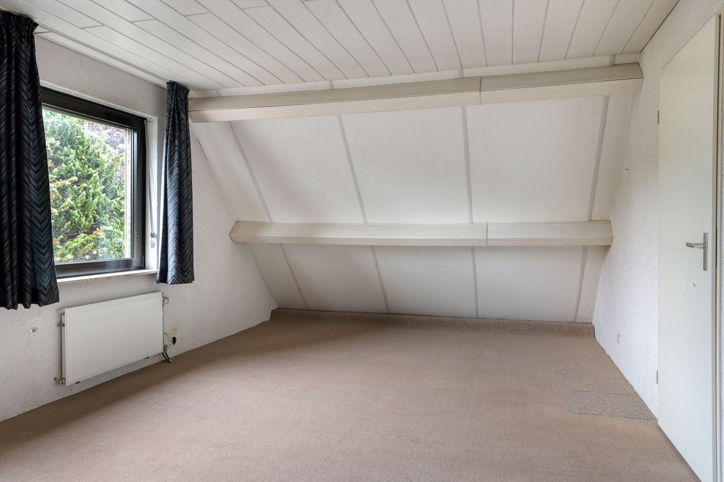 Photo 25 of Burgemeester Wittestraat 1