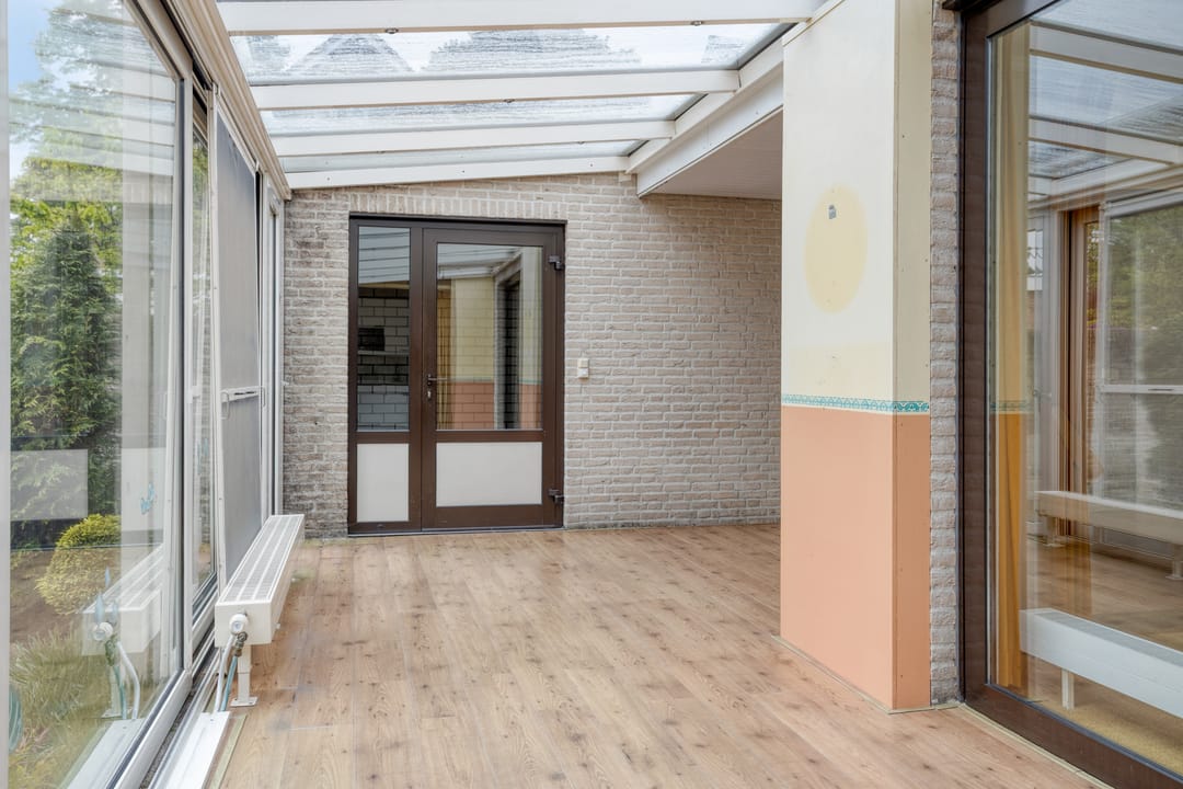 Photo 13 of Burgemeester Wittestraat 1