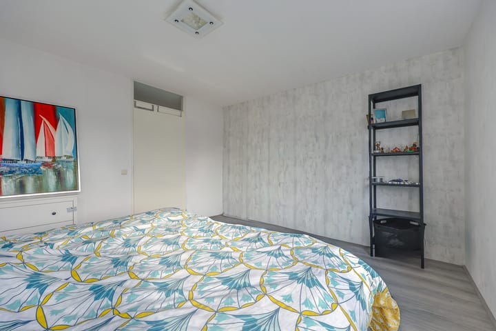 Tussenwoning te koop: Mantegnaplantsoen 16, Almere