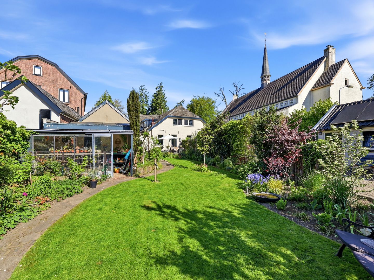 Sustainable Monumental Home with Deep Garden Near the IJssel River — 50
