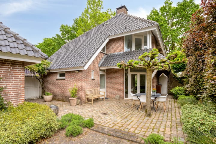 Foto 4 van Bernhardstraat 5