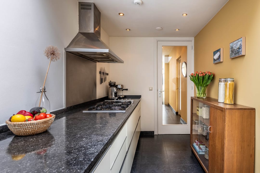 Photo 11 of Schermerstraat 25