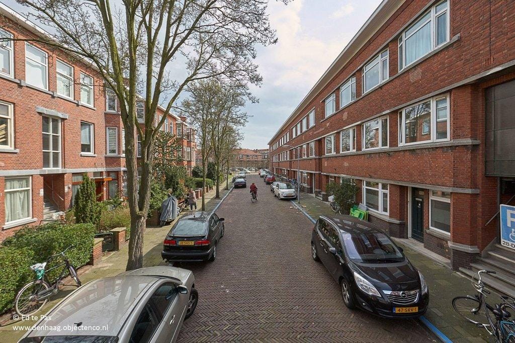 Photo 18 of van Gaesbekestraat 57
