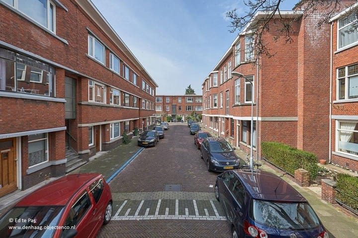 Photo 2 of van Gaesbekestraat 57