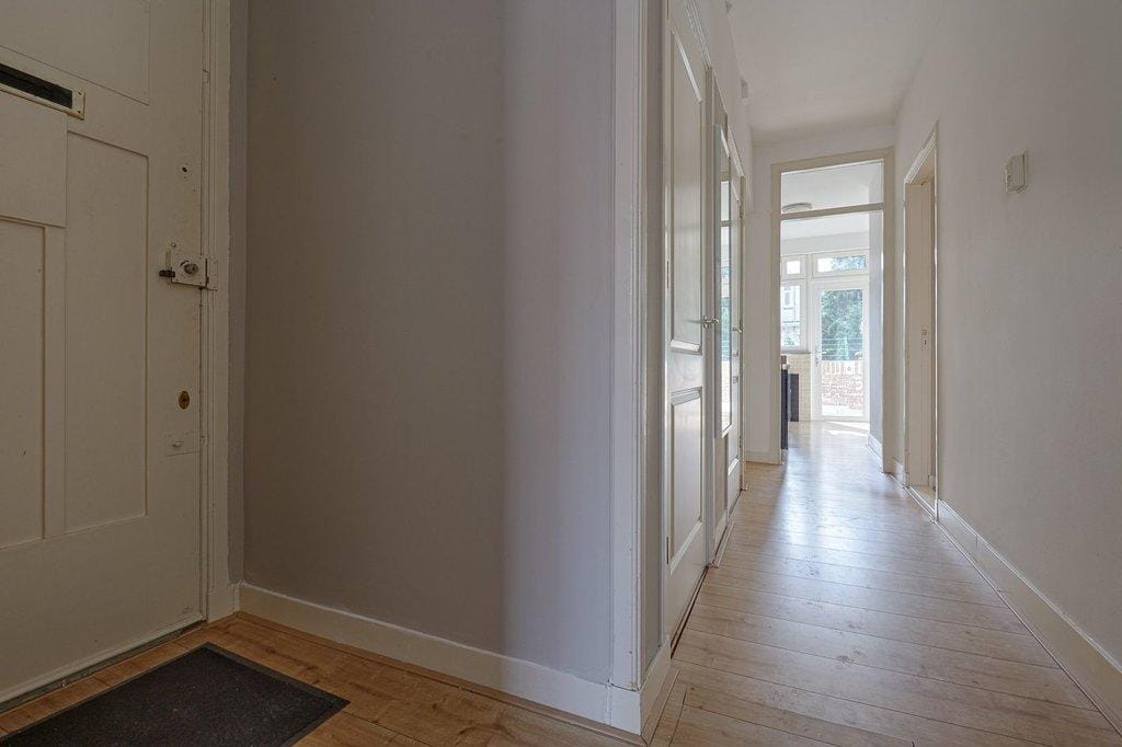 Photo 10 of van Gaesbekestraat 57