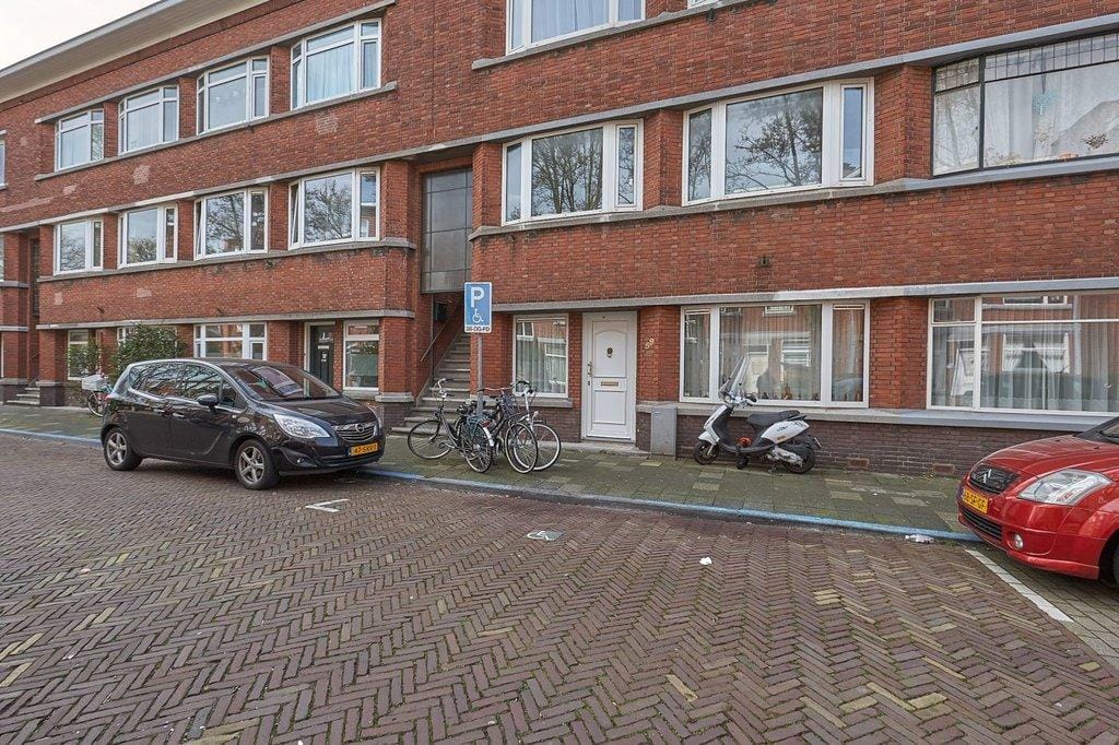 Photo 17 of van Gaesbekestraat 57