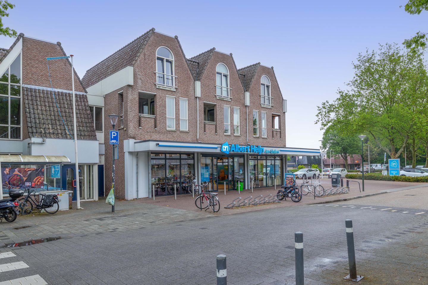 Photo 34 of Vincent van Goghstraat 47