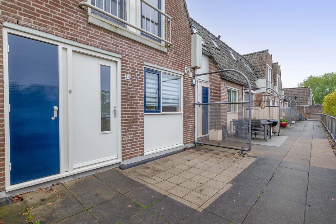 Photo 32 of Vincent van Goghstraat 47