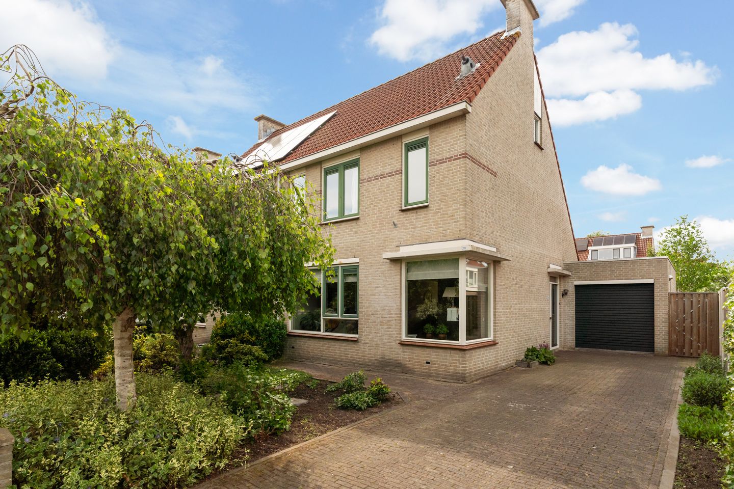 Foto 1 van Zwanebloemstraat 28