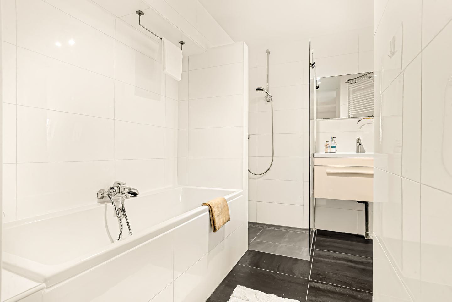 Photo 44 of Berckheydestraat 21-RD