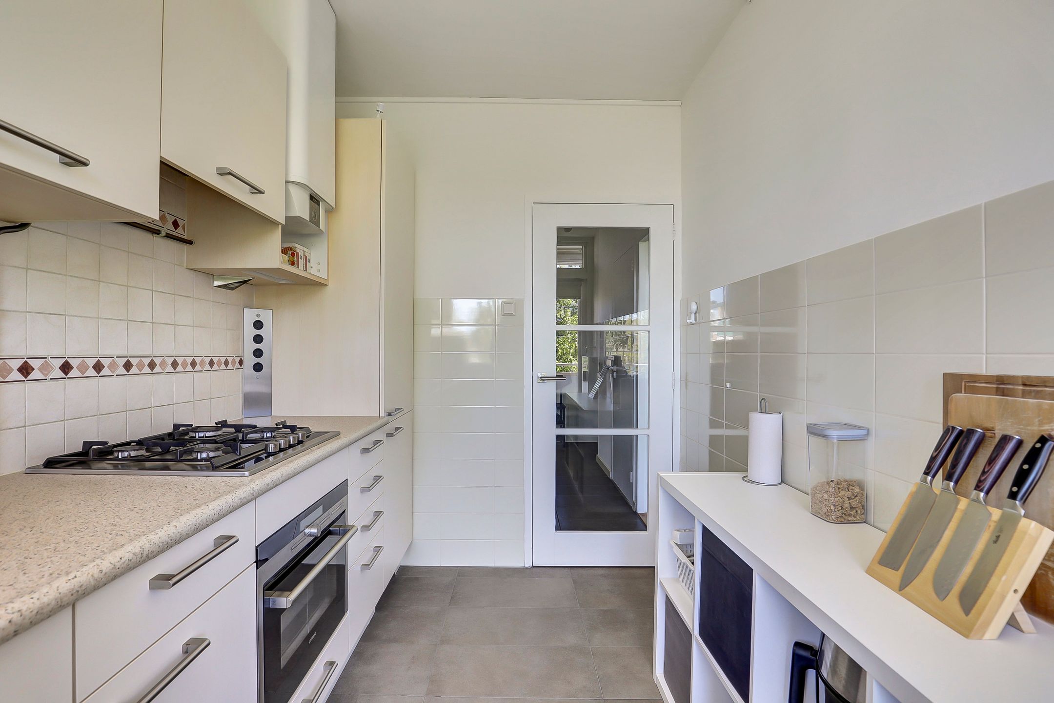 Bright corner apartment with three bedrooms on the second floor in Slikkerveer — 18