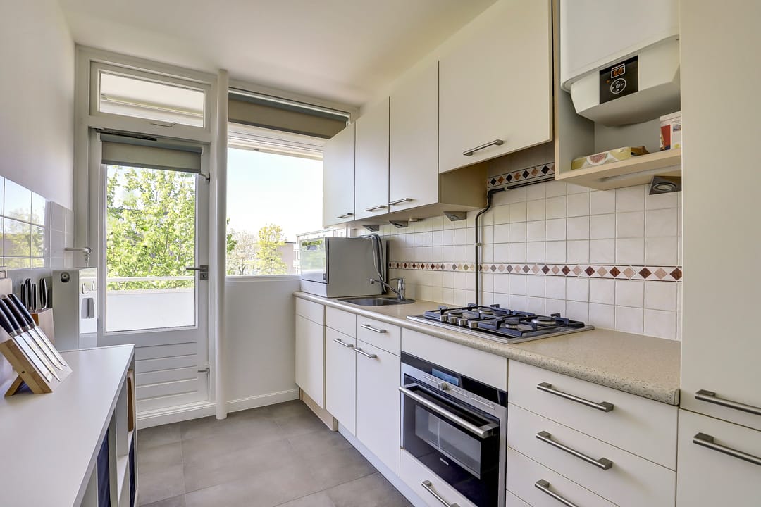 Bright corner apartment with three bedrooms on the second floor in Slikkerveer — 16