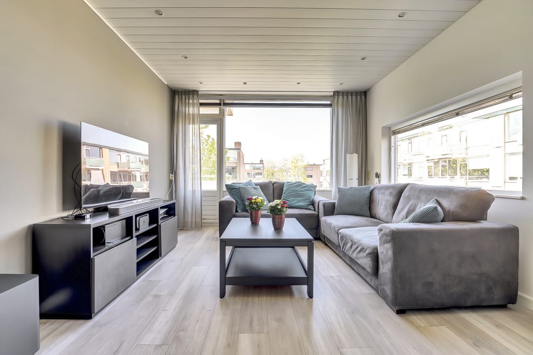 Bright corner apartment with three bedrooms on the second floor in Slikkerveer — 13