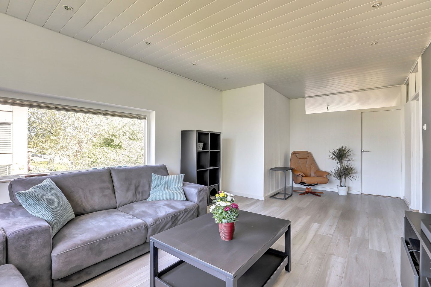 Bright corner apartment with three bedrooms on the second floor in Slikkerveer — 14