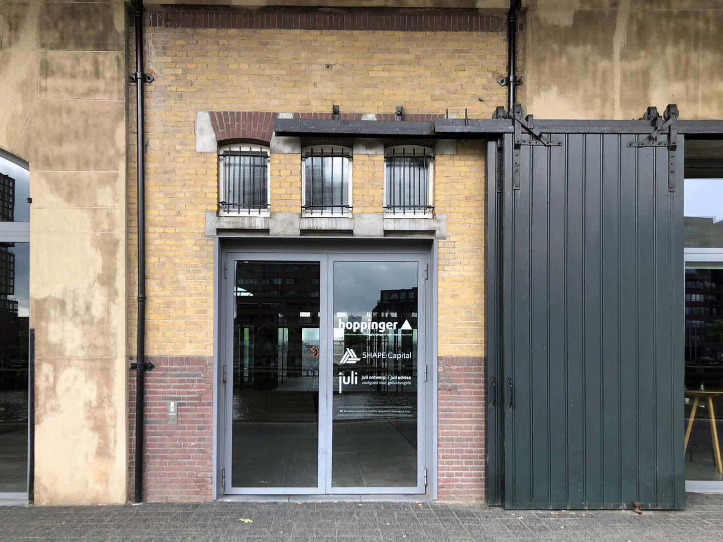 Bekijk foto 3 van Lloydstraat 198