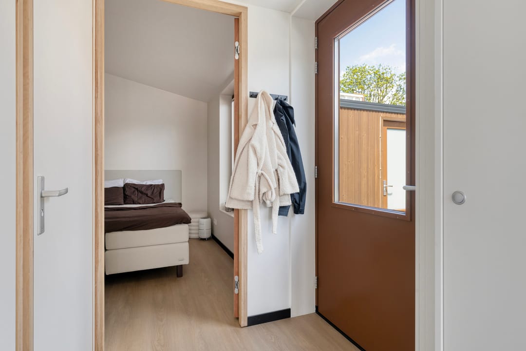Photo 11 of Willem van Lutterveldstraat 1-A