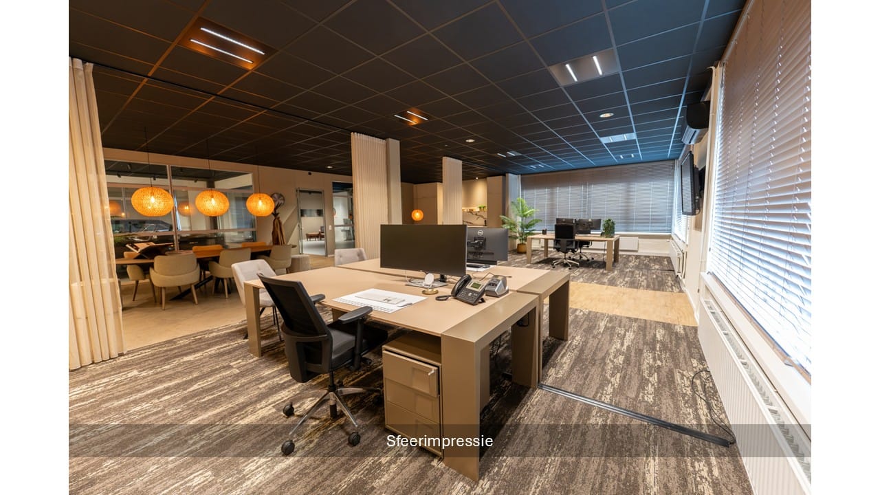 View photo 3 of Industrieweg 18