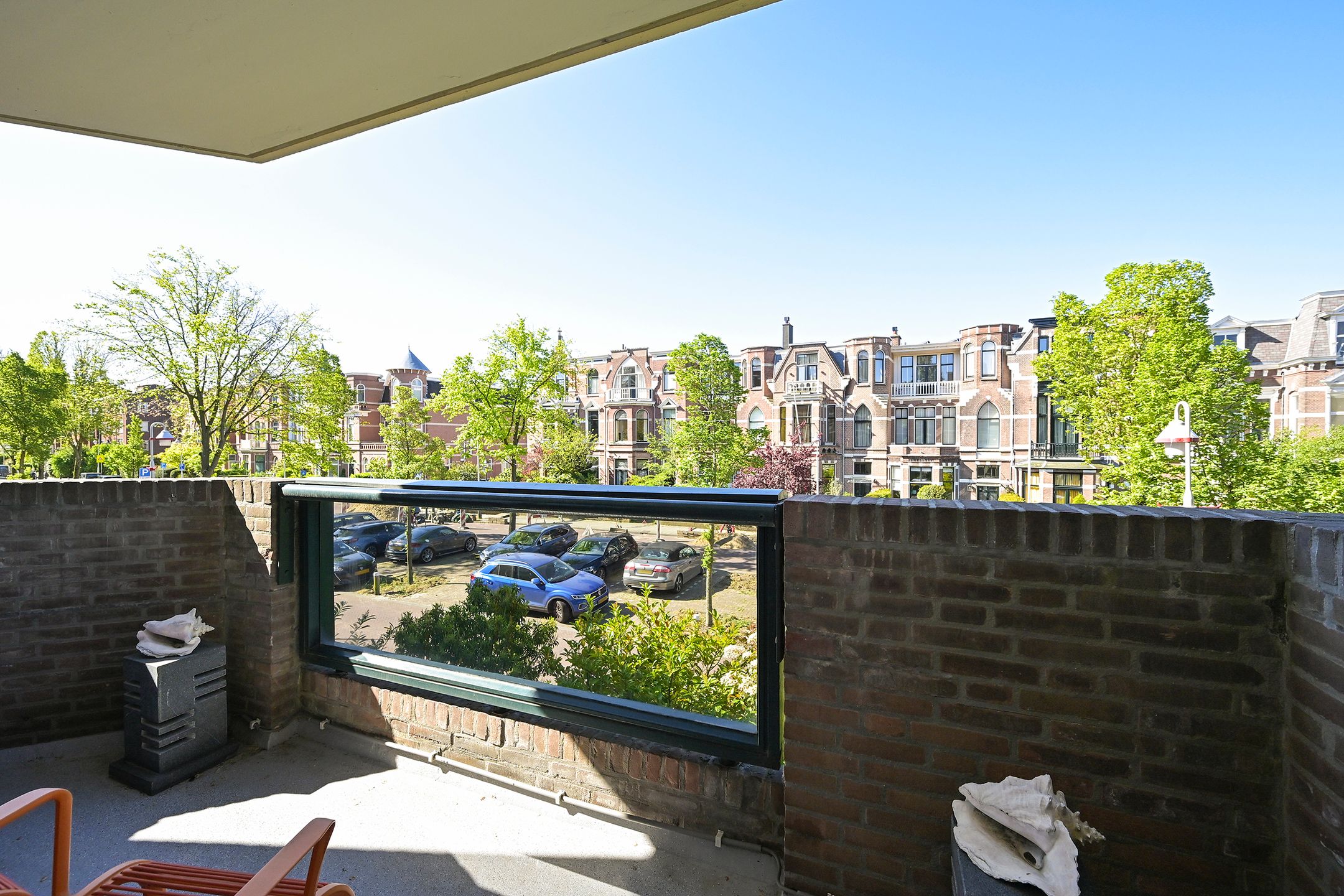 Photo 21 of Johan van Oldenbarneveltlaan 33-C