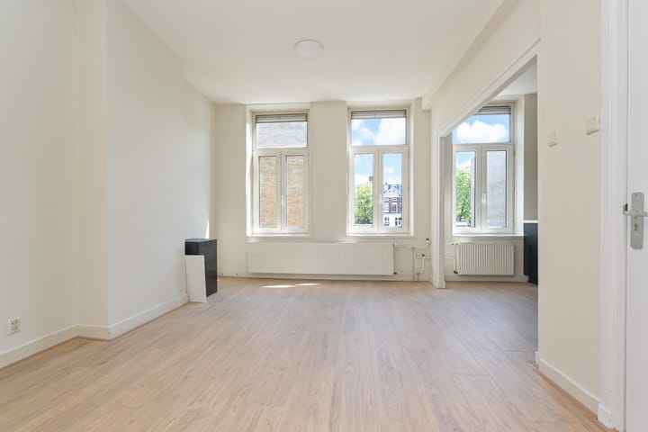 Foto 4 van Van Hogendorpstraat 3