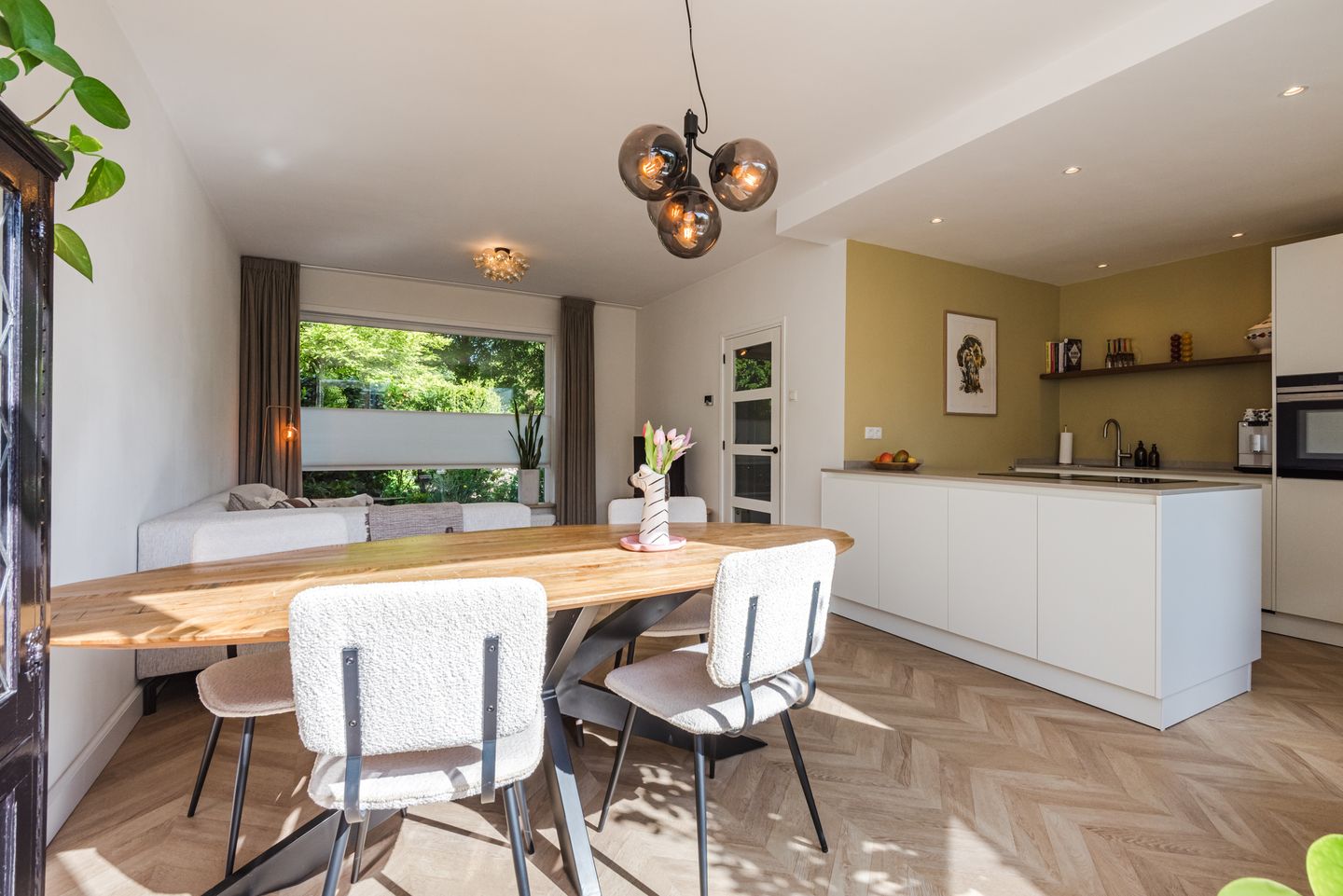 Photo 14 of Mombaerstraat 162