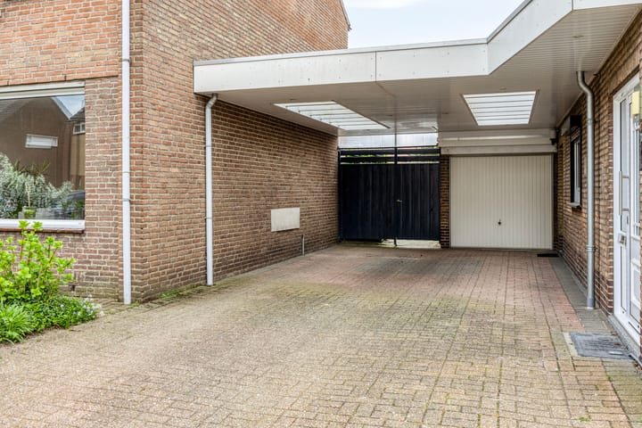 Foto 4 van Burg van Kempenstraat 35