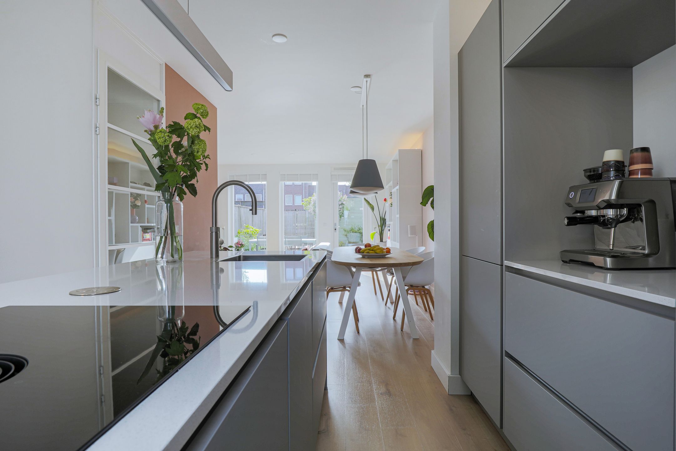 Spacious Move-in Ready Terraced Home with Sunny Garden in Vathorst — 24