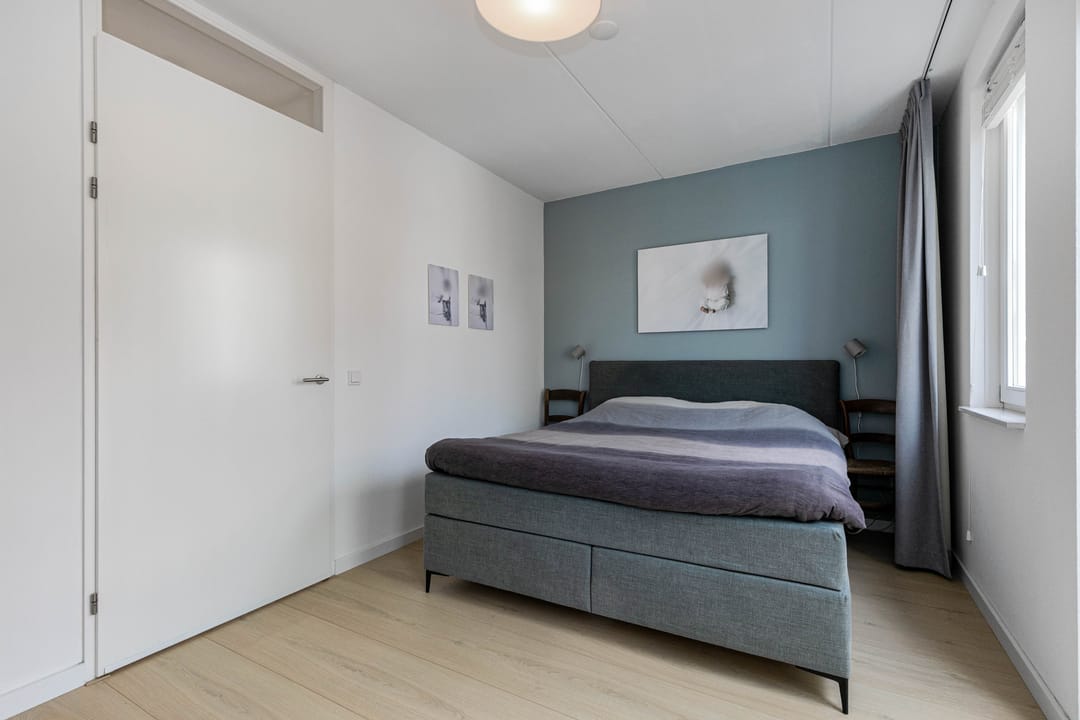 Spacious Move-in Ready Terraced Home with Sunny Garden in Vathorst — 31