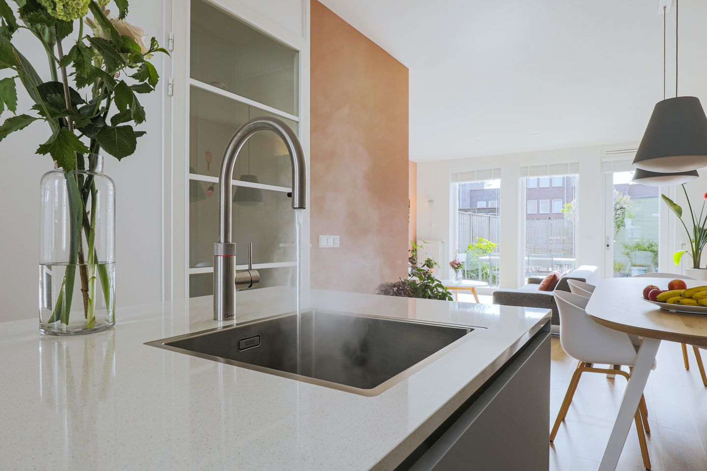 Spacious Move-in Ready Terraced Home with Sunny Garden in Vathorst — 25