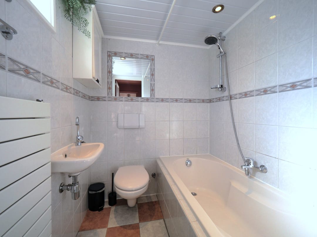Photo 23 of Dwarsstraat 14