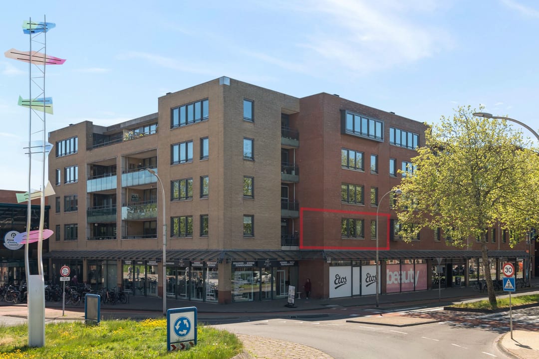 Foto 1 van Oostlaan 81