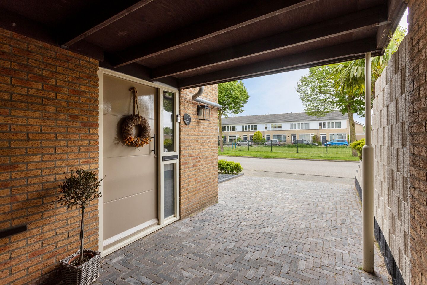 Photo 35 of Hoeflaan 13