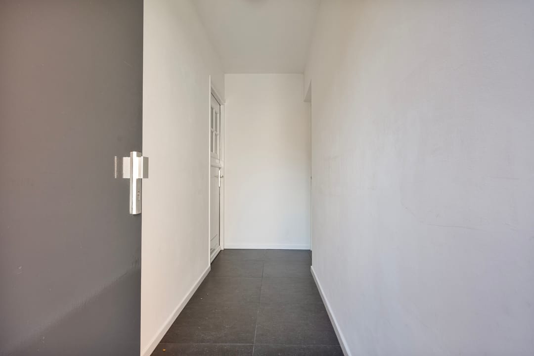 Modern Ground Floor Apartment with Private Parking in Oss City Center — 22