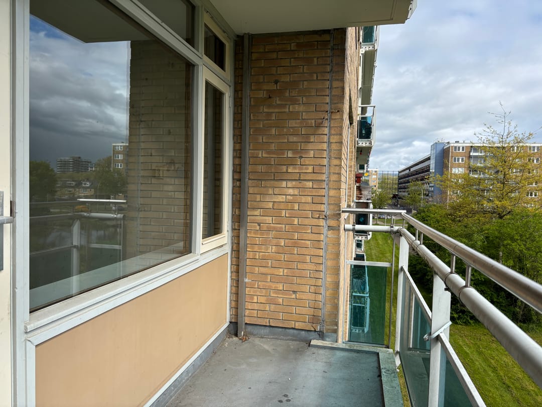 Photo 17 of Plutostraat 256