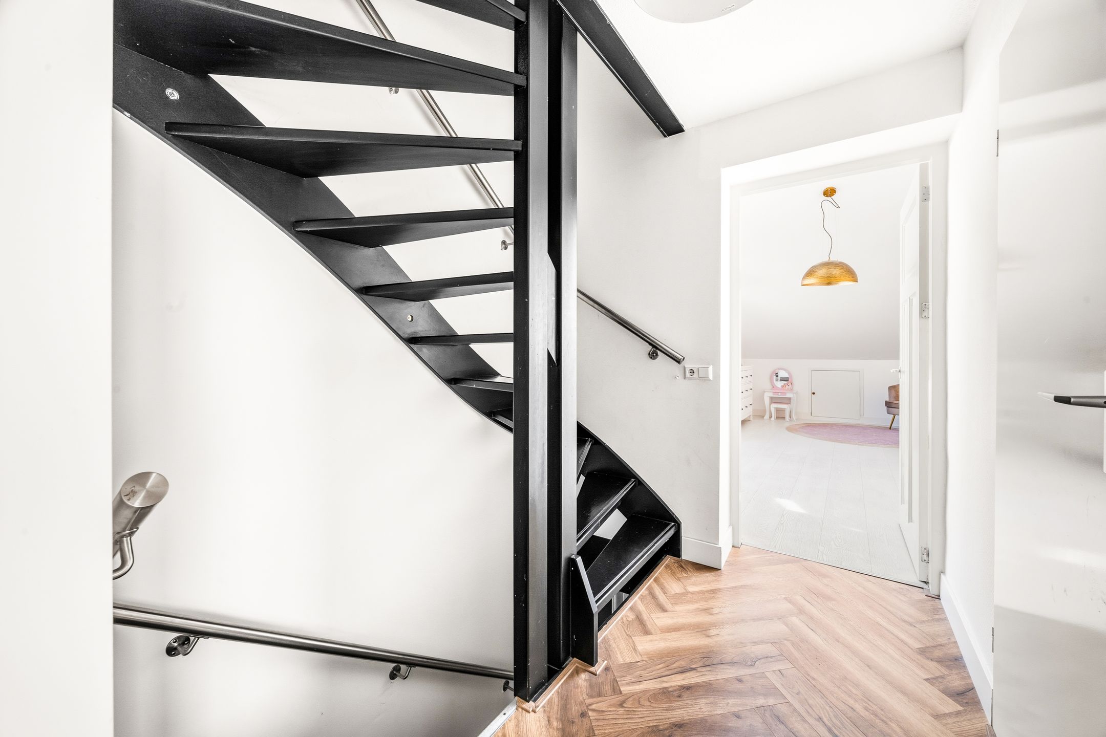Photo 39 of Bekerstraat 12