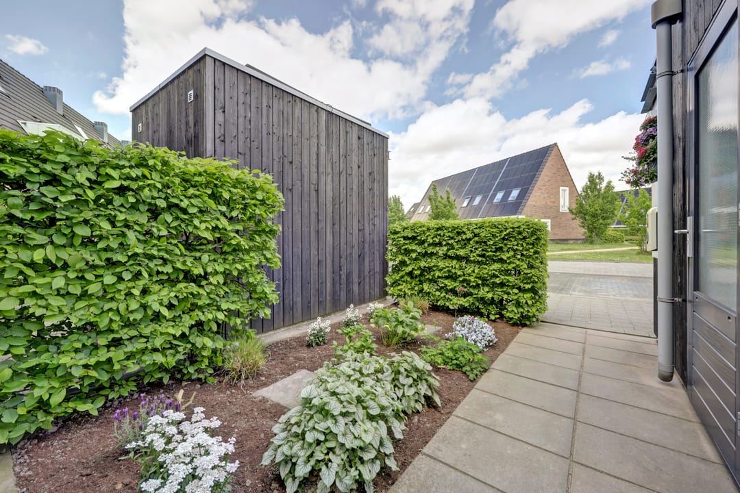 Energy-neutral terraced house with 3 bedrooms and solar panels in Dronten — 32